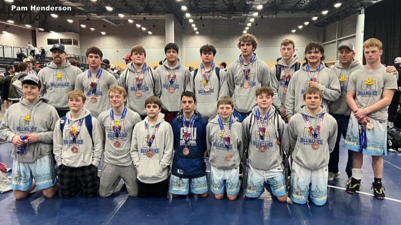 North Dakota wrestlers at national duals in Des Moines