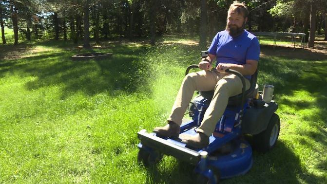 Bismarck man mows lawn to help reduce school lunch debts - Vimarsana News