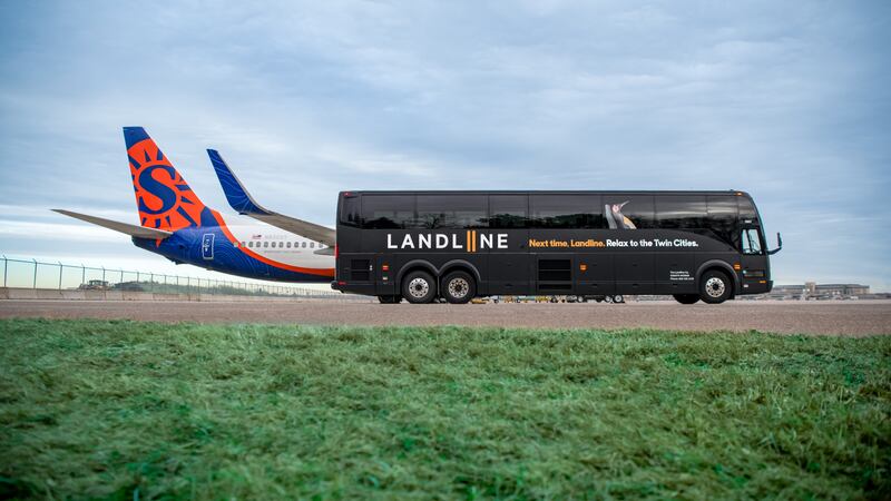 Sun Country plane and Landline coach