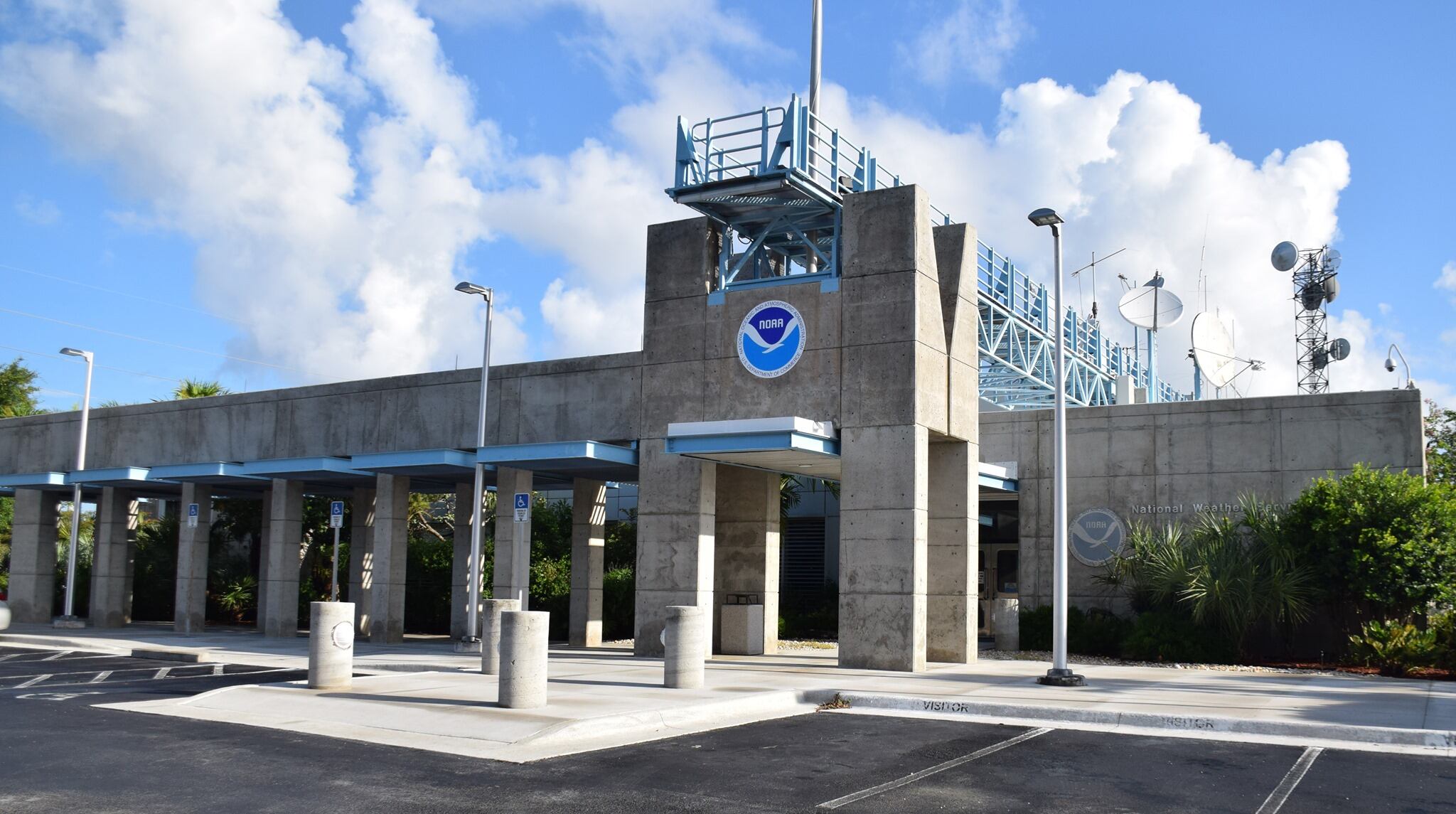 How the National Hurricane Center forecasts the track, intensity and impacts of tropical cyclones - Vimarsana News